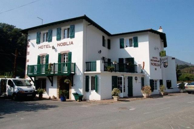 Hotel Restaurant Noblia Bidarray Exterior photo